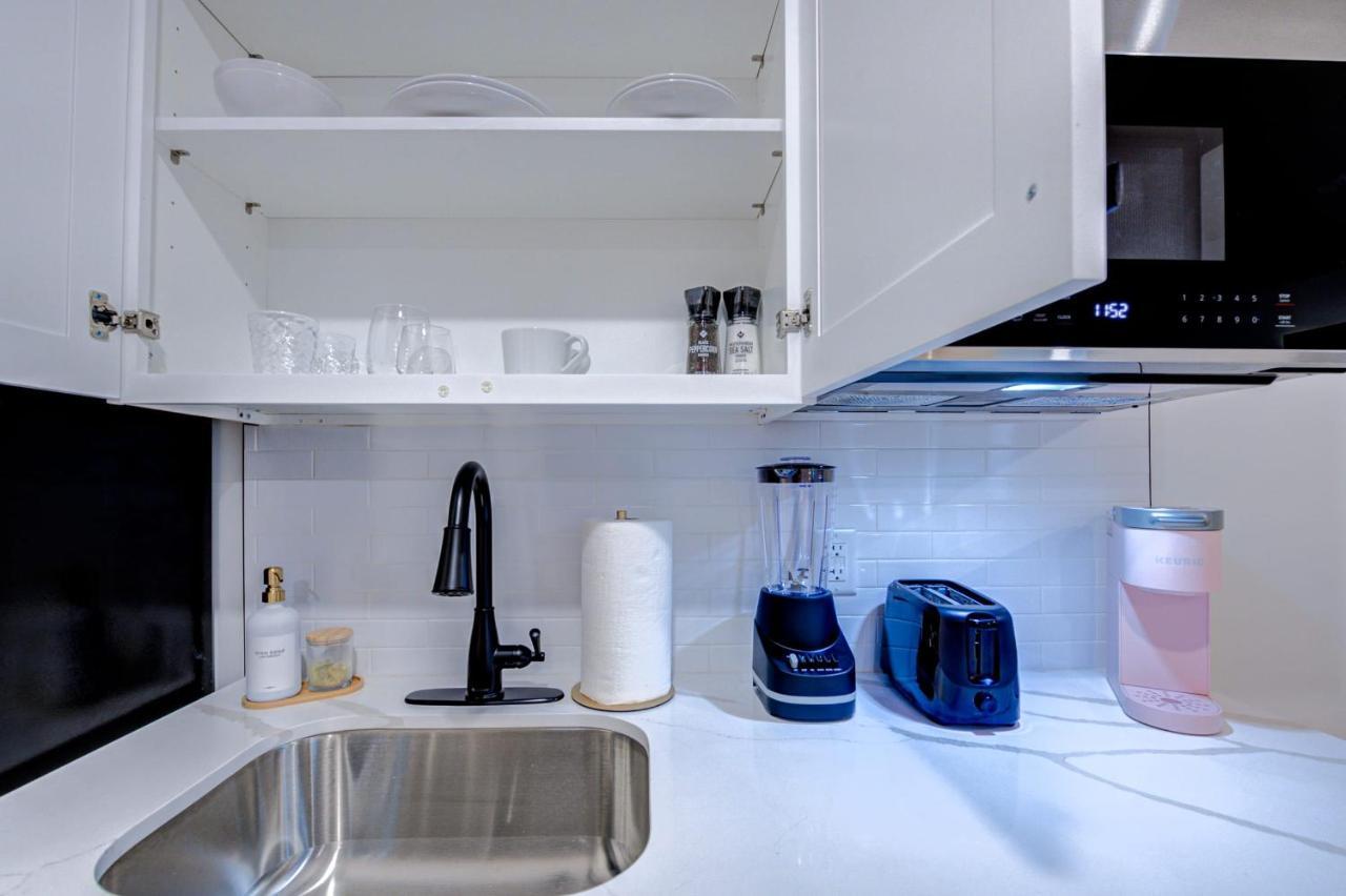 Roaring Tigers Studio Apartment غالفيستون، تكساس المظهر الخارجي الصورة