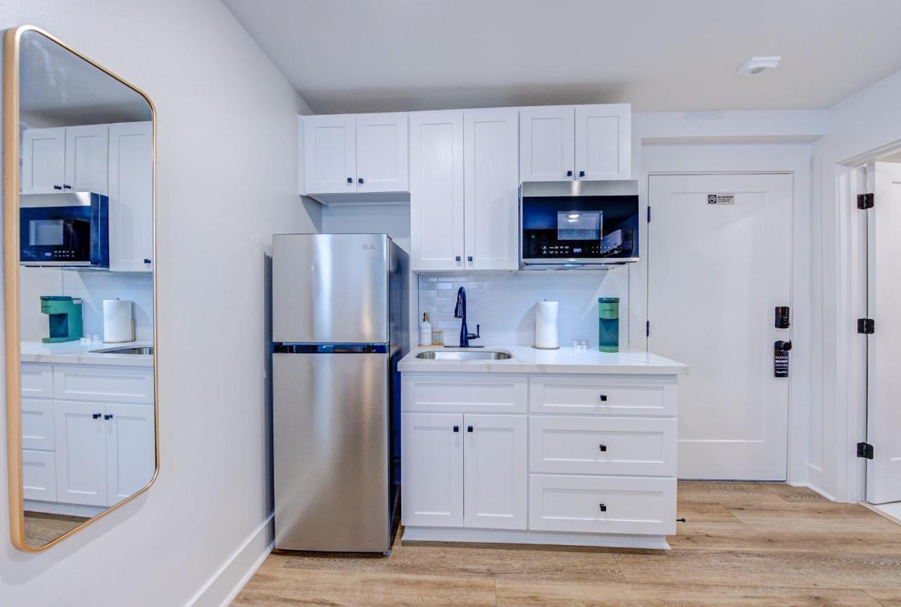 Roaring Tigers Studio Apartment غالفيستون، تكساس المظهر الخارجي الصورة