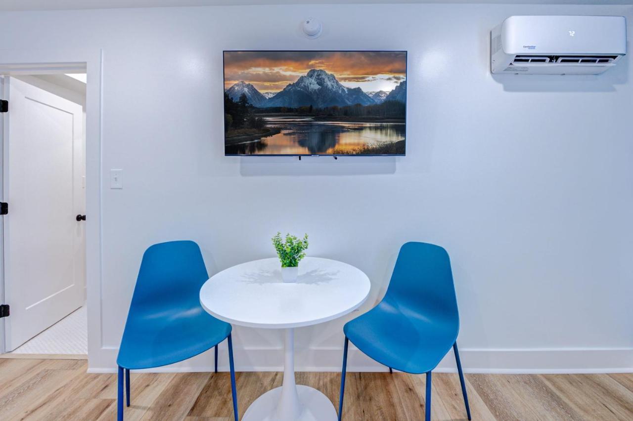 Roaring Tigers Studio Apartment غالفيستون، تكساس المظهر الخارجي الصورة